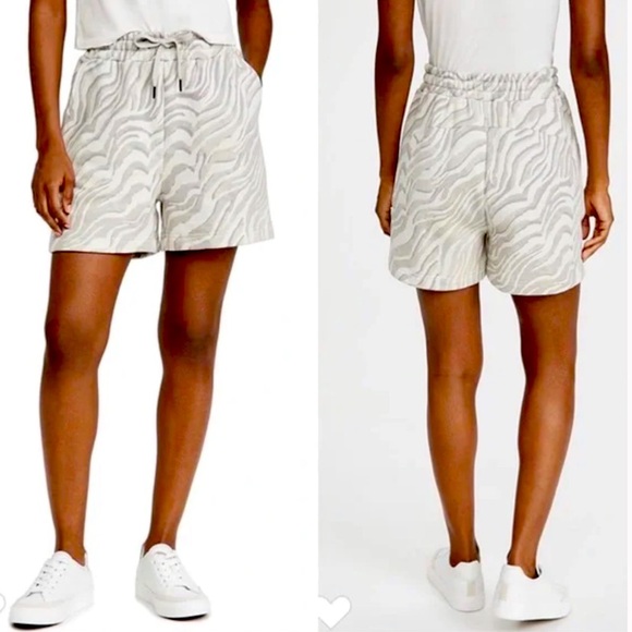 Sweaty Betty Pants - Sweaty Betty Grey Zebra Organic Cotton French Terry Shorts